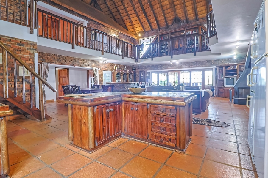8 Bedroom Property for Sale in Oranjeville Free State